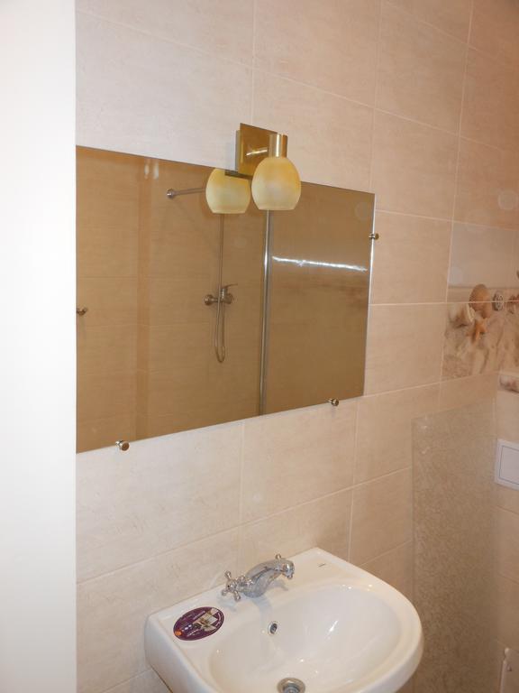 Apartamento Залізнична 49 "Хочу Цю!" Ivano-Frankivsk Habitación foto
